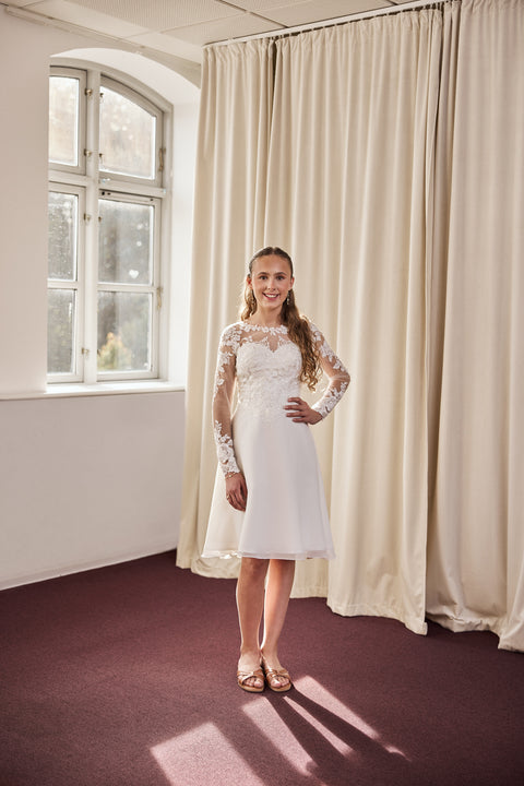 LYDIA x JASMIN LIND
